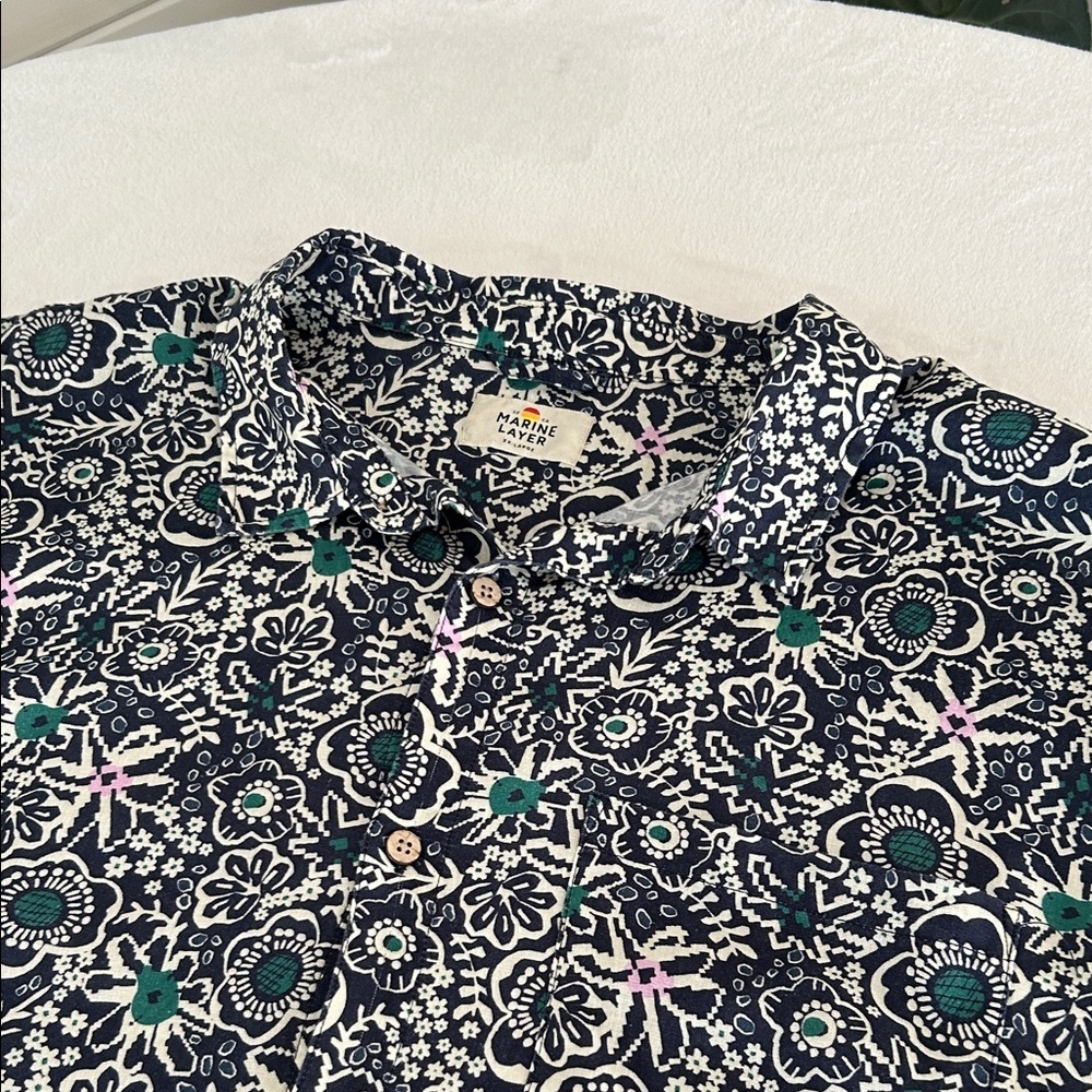 Marine Layer 2024 Resort Men's Navy and Teal Patterned Shirt. XXL